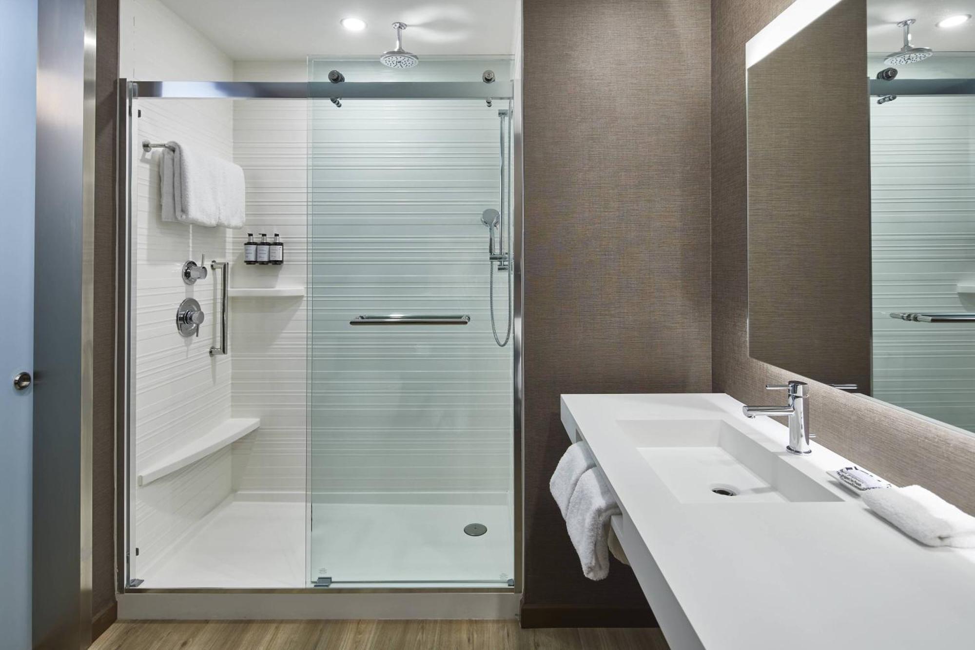 Ac Hotel By Marriott Atlanta Airport Gateway College Park Bagian luar foto